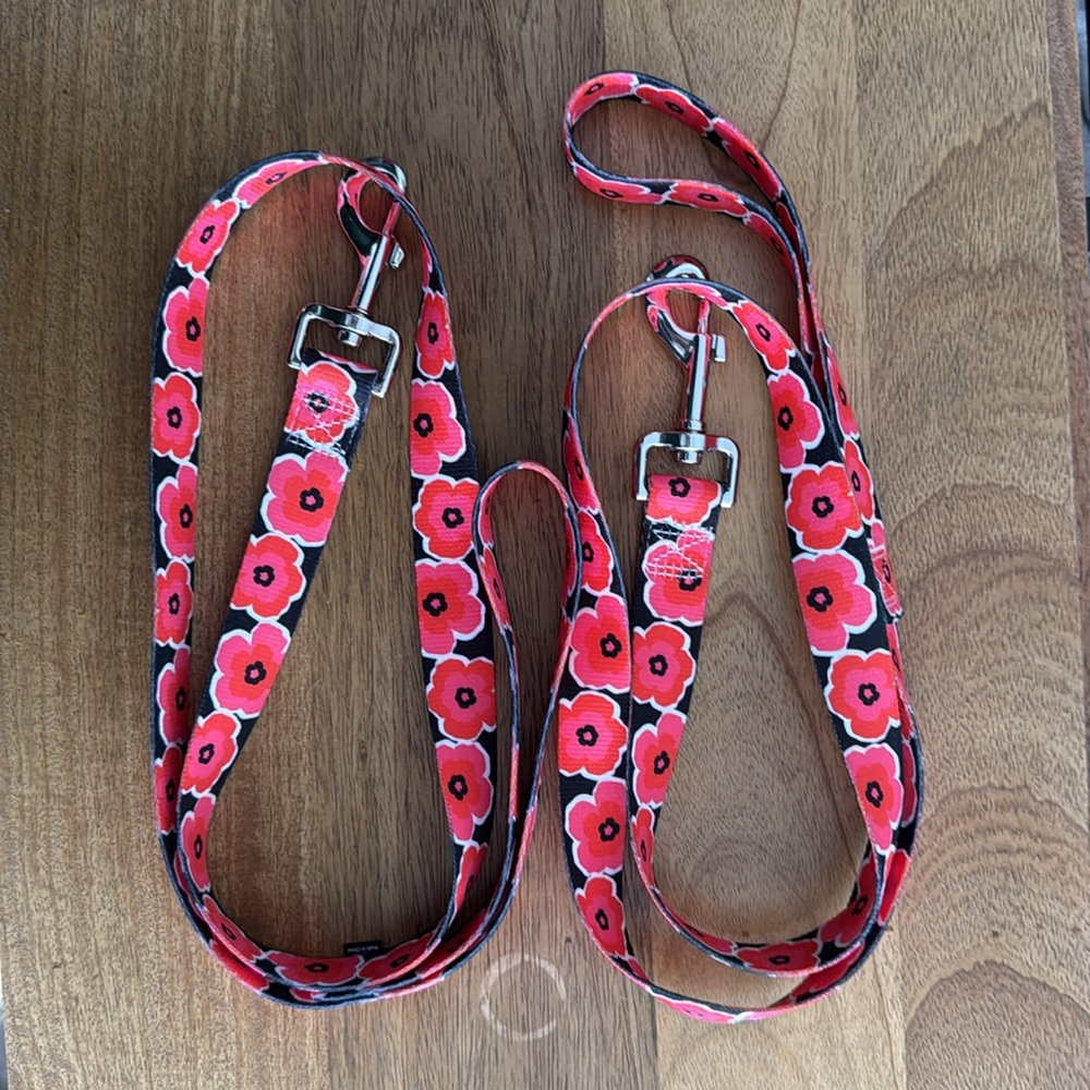 Pet Safe Easy Walk Leash in Poppy size large LOT OF 2 new and unused